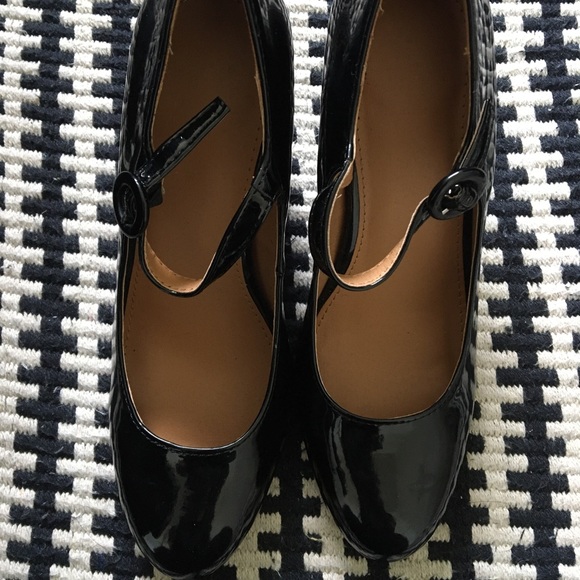 Mary Jane heels - Picture 3 of 4